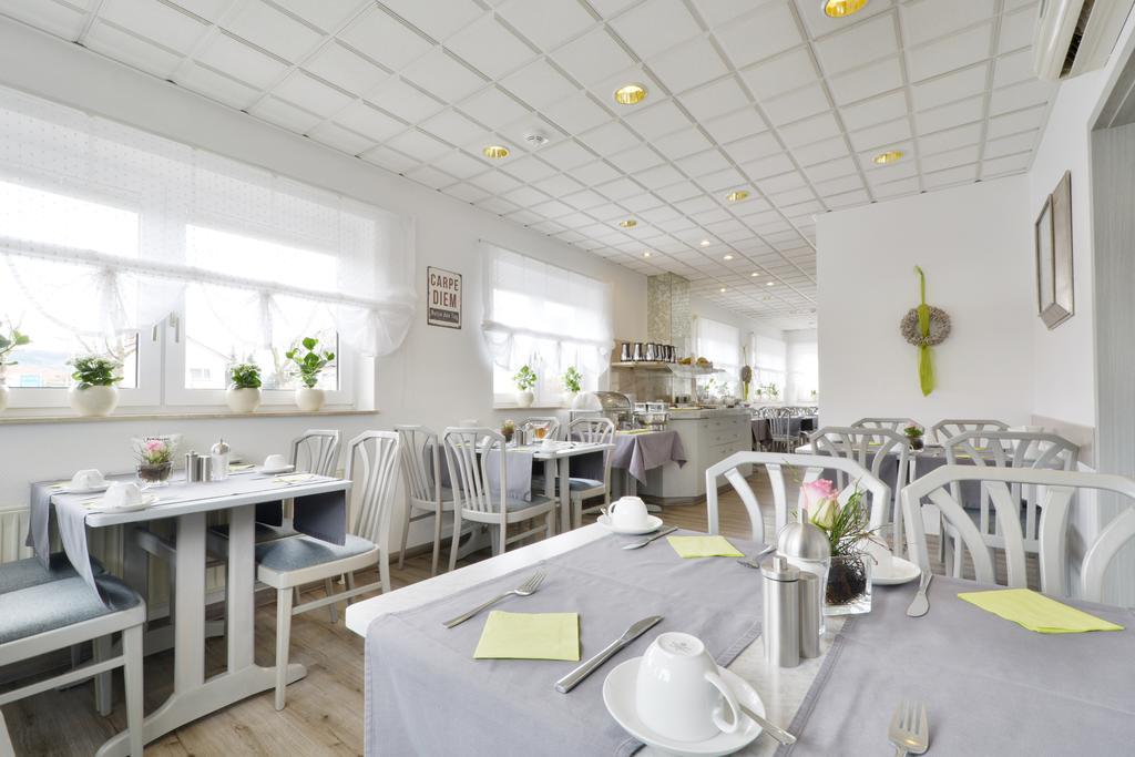 Hotel Engelhorn Лаймен Екстериор снимка