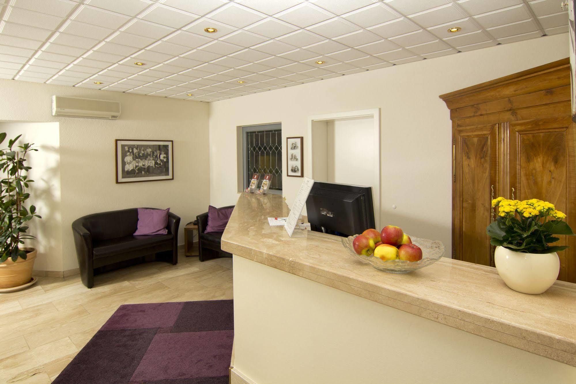 Hotel Engelhorn Лаймен Екстериор снимка